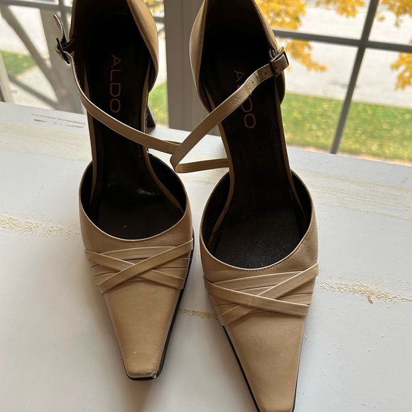 Heels for the Fall - Picture 1 of 4